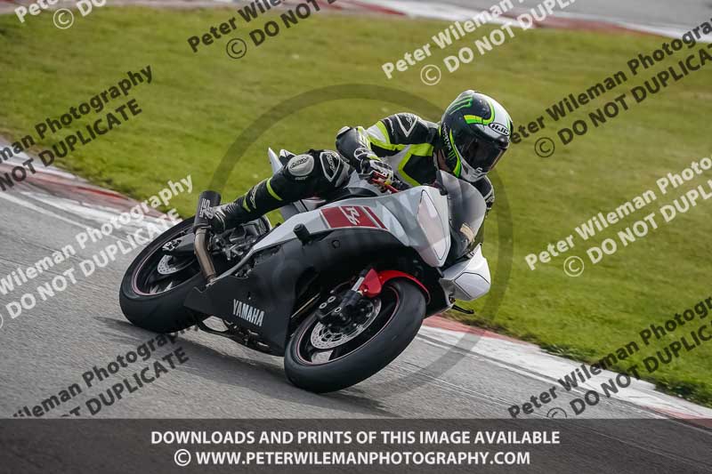 donington no limits trackday;donington park photographs;donington trackday photographs;no limits trackdays;peter wileman photography;trackday digital images;trackday photos